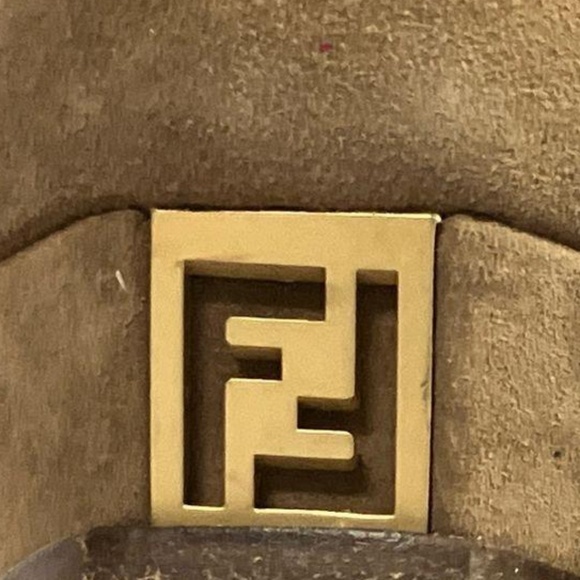 Fendi Authentic Brown Suede Platform Heels Sz 38 - Picture 9 of 12